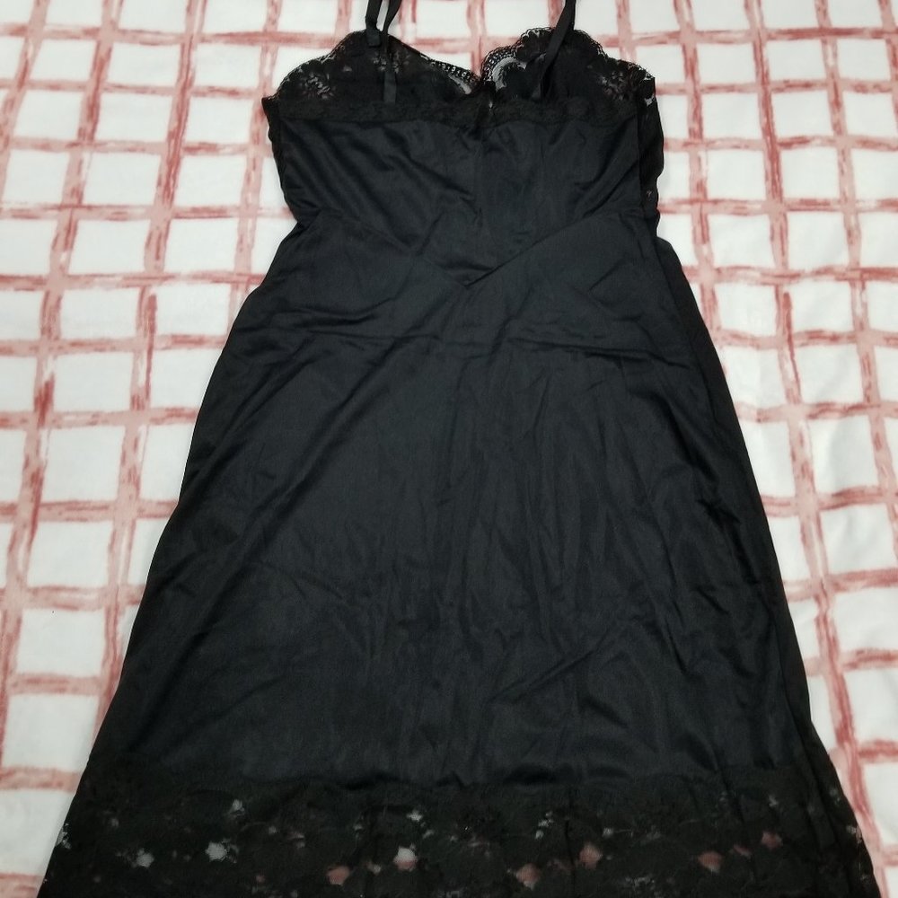 Vintage Black Charmode Full Lacy Nylon Slip - Size 38